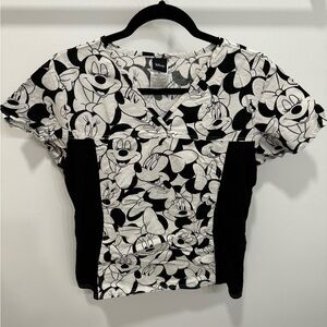 Minnie Mouse scrub top M